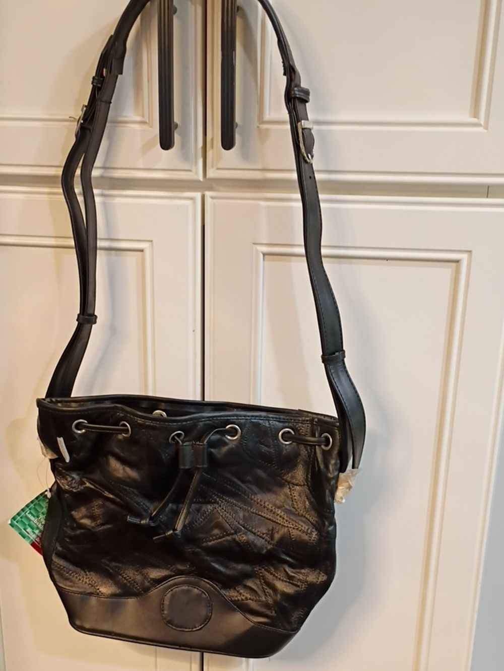 Maxam Black Lambskin Leather Bucket Bag Nwt